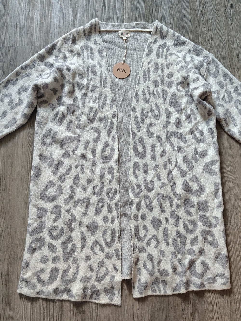 BiBi Cozy Leopard Print Longline Plush Knit Cardigan Sweater Grey Cream XL NWT